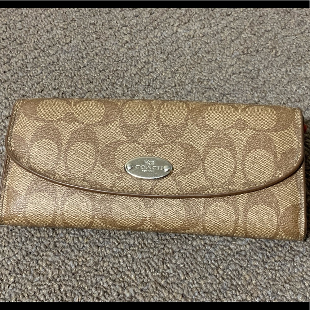 Coach Wallet - Tan and Orange